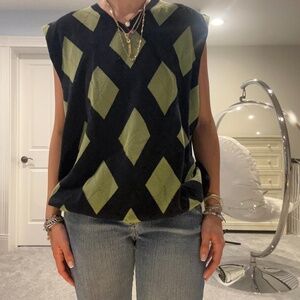 Izod Men's Blue and Green Argyle Sweater Vest